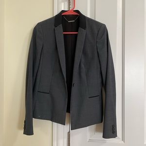 Ellie Tahari grey jacket, cropped